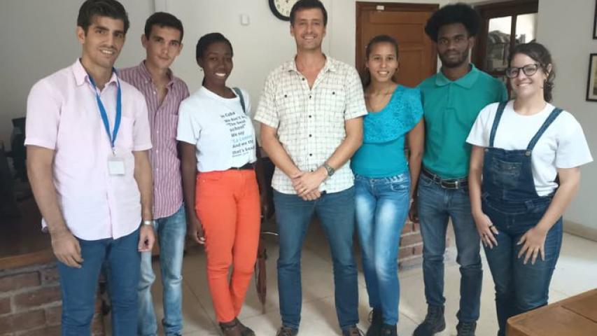 Estudiantes de 2do año del ISRI  sostuvieron un encuentro con parte del equipo de la agencia de noticias Reuters