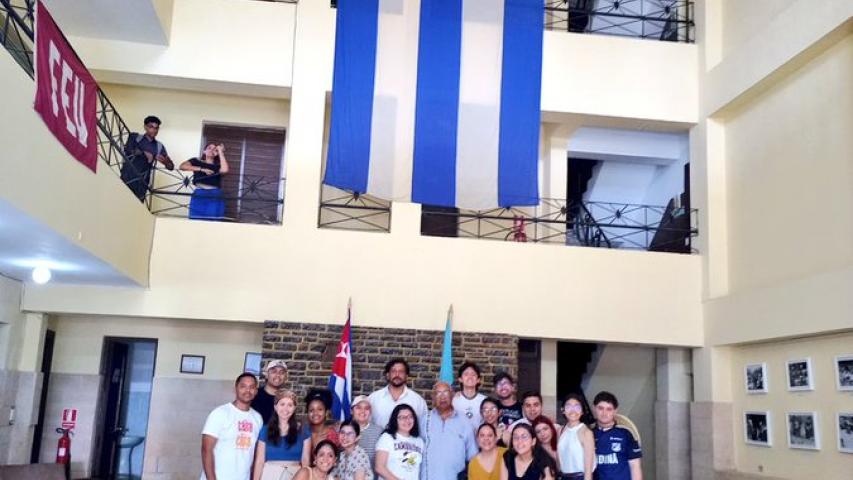 El  ISRI  tuvo el privilegio de recibir a un grupo de estudiantes de la Universidad de Rosario